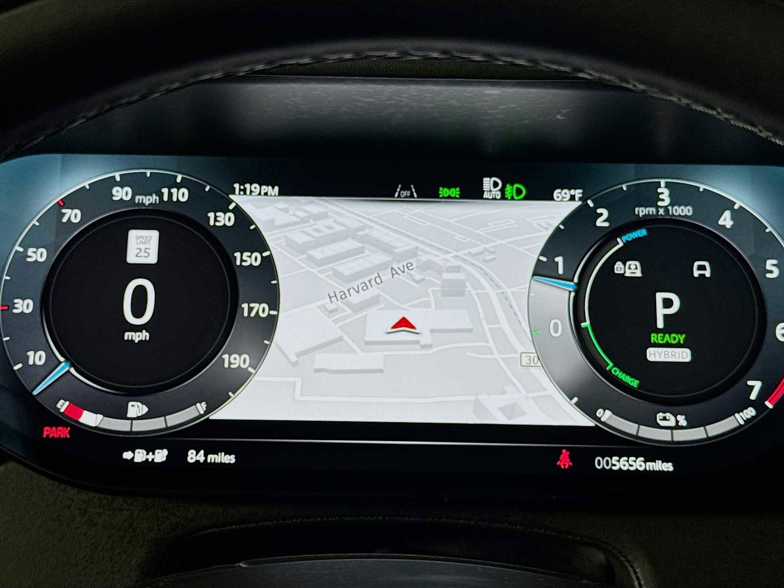 Certified 2025 Land Rover Range Rover Autobiography image 12