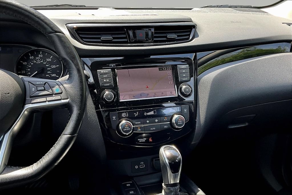 Used 2021 Nissan Rogue Sport SV AWD/4WD image 11