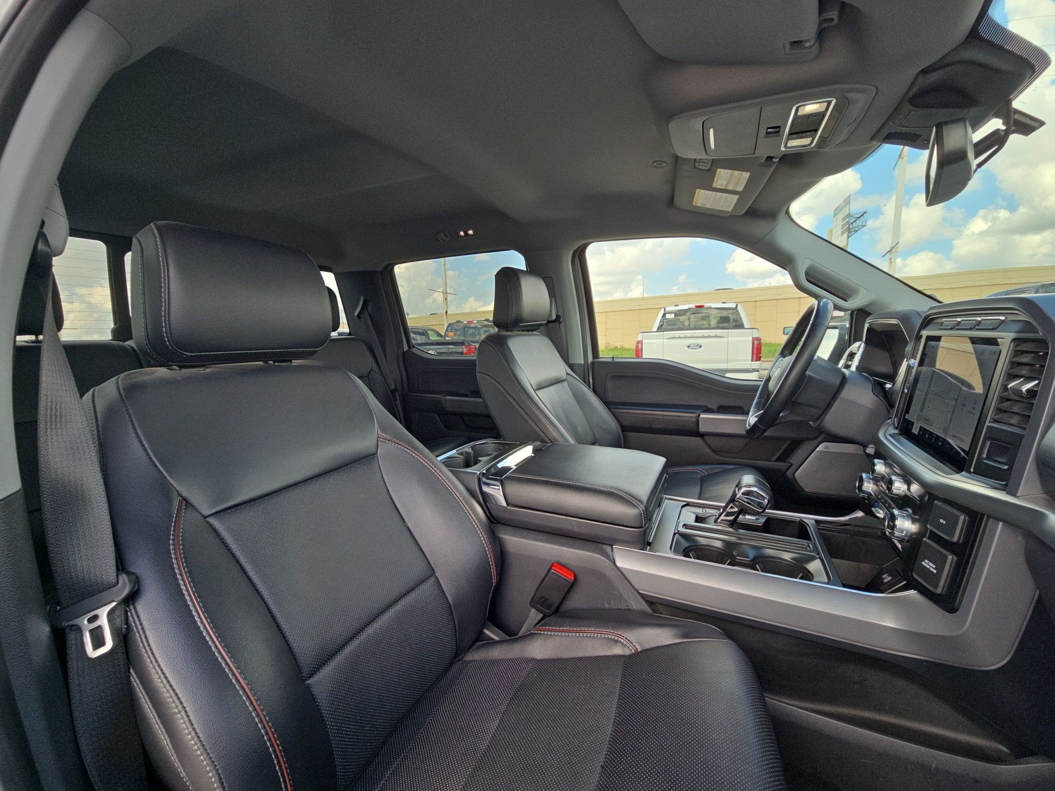 Used 2023 Ford F150 Lariat RWD image 61
