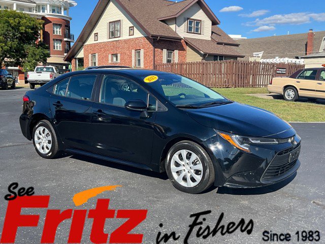 Used 2023 Toyota Corolla LE image 1