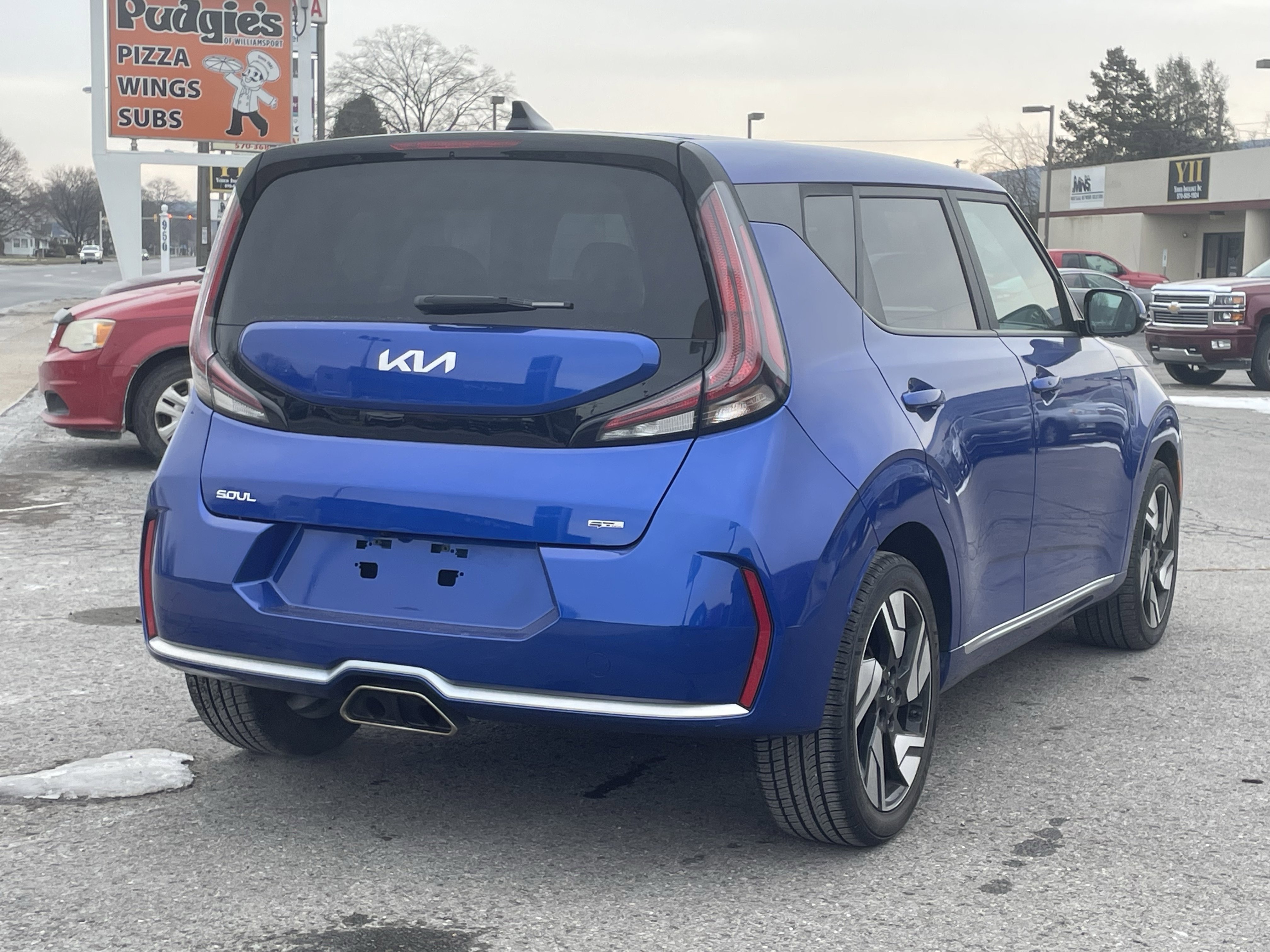 Certified 2023 Kia Soul GT-Line image 3
