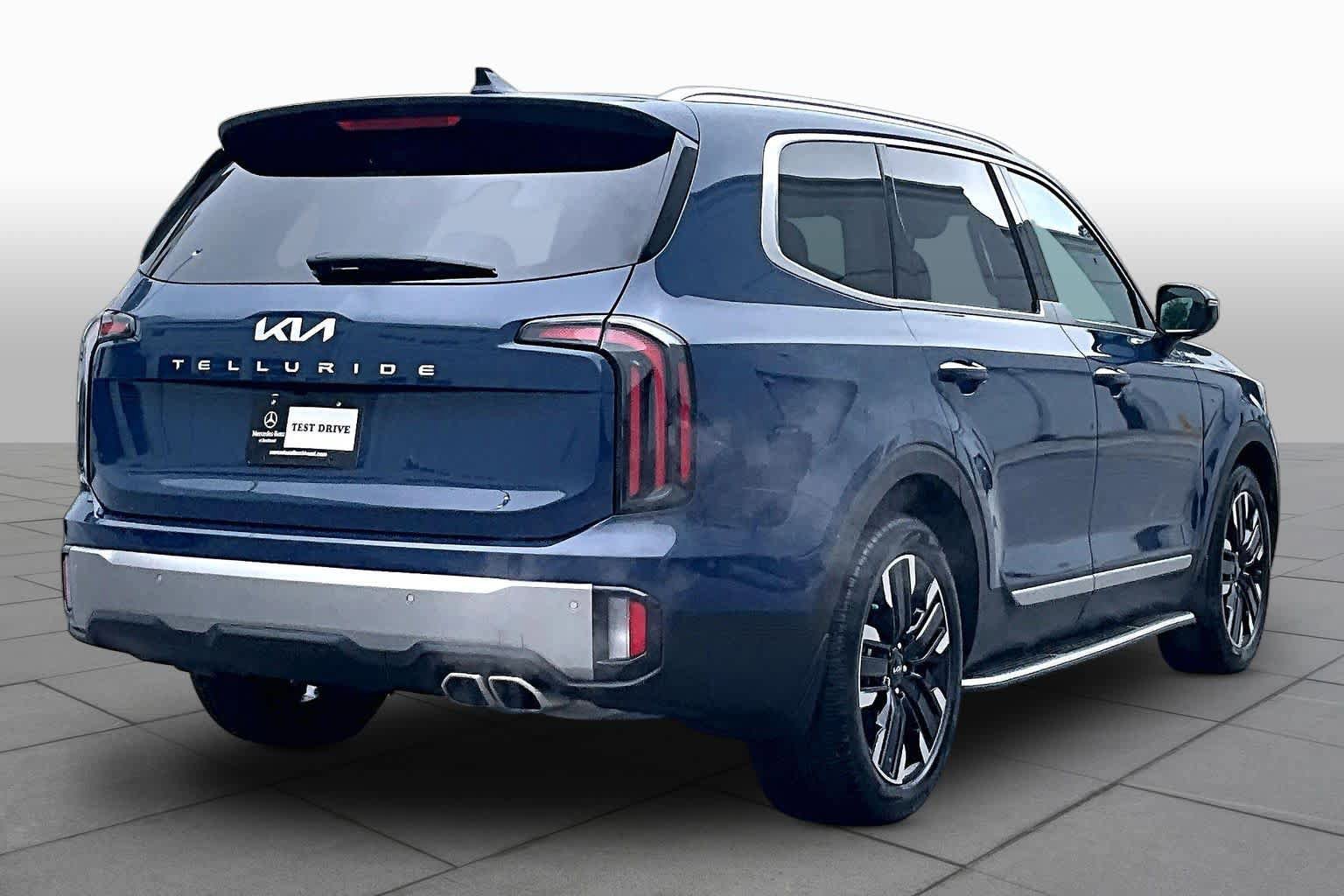 Used 2025 Kia Telluride SX FWD image 12