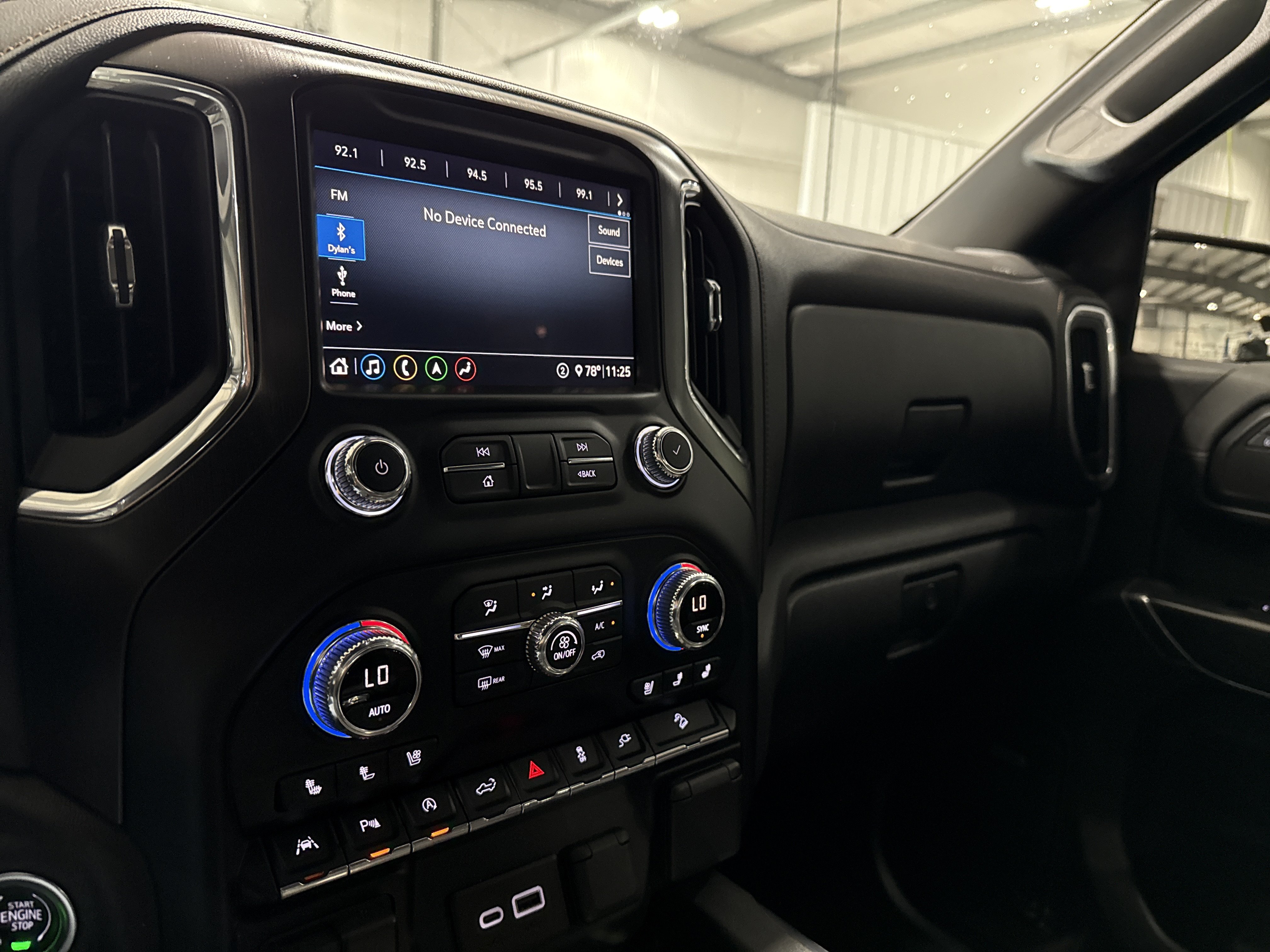 Used 2020 GMC Sierra 1500 AT4 w/ AT4 Premium Package AWD/4WD image 12