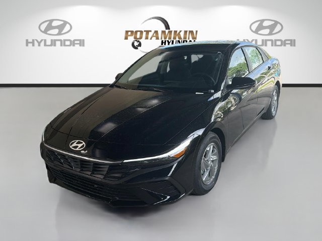 New 2026 Hyundai Elantra SE FWD image 1