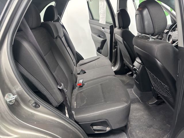 Used 2015 Kia Sorento LX image 19