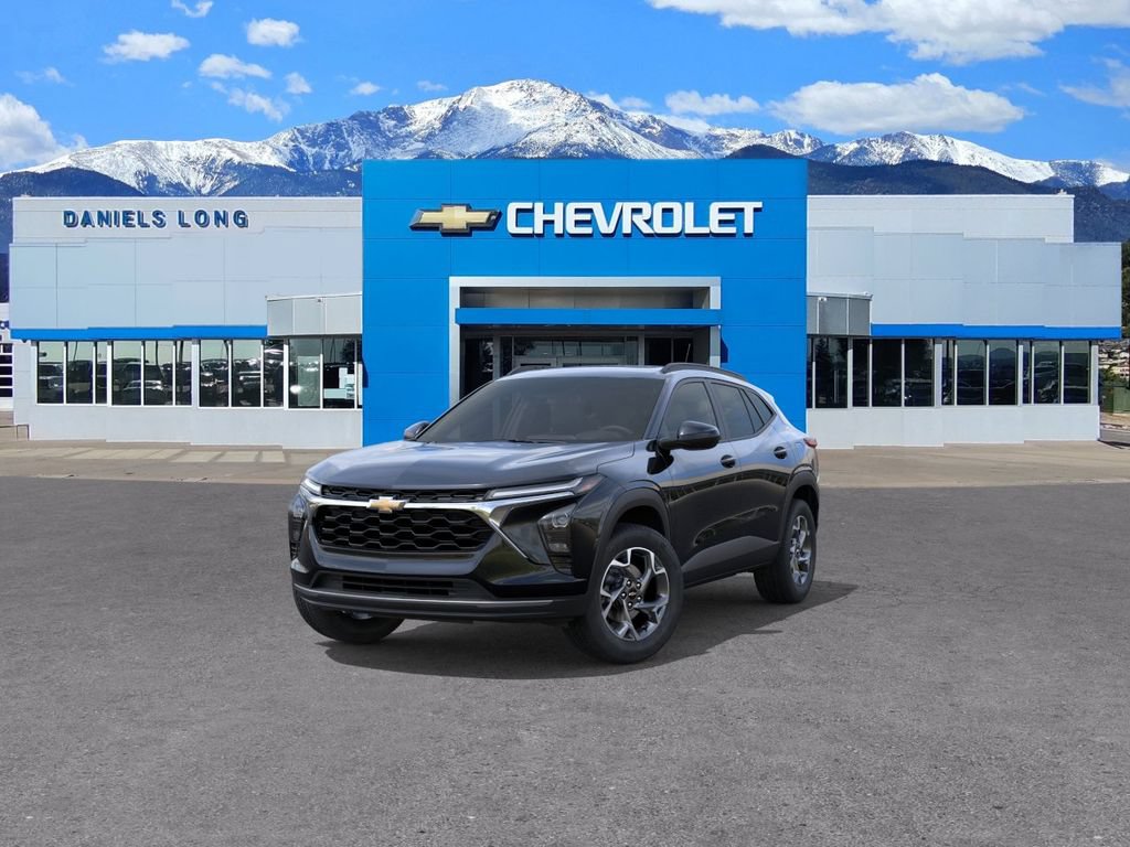 New 2026 Chevrolet Trax LT w/ Sunroof Package FWD image 8