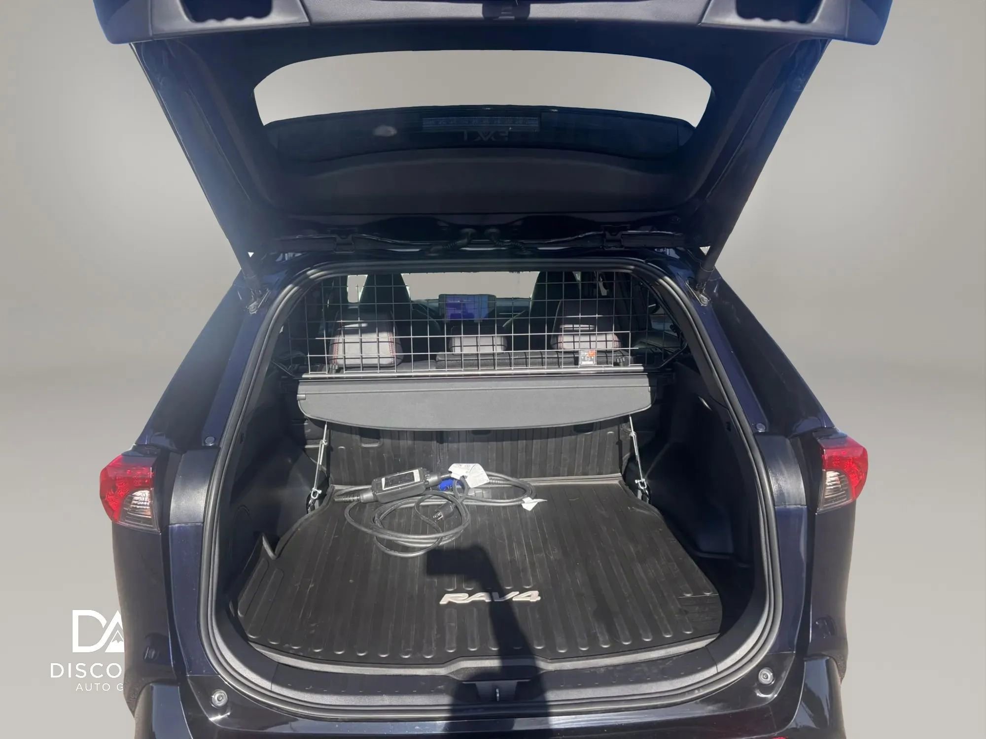 Used 2024 Toyota RAV4 XSE w/ Weather Package image 26