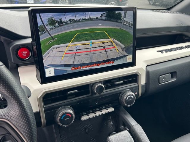 Used 2024 Toyota Tacoma TRD Off-Road AWD/4WD image 24