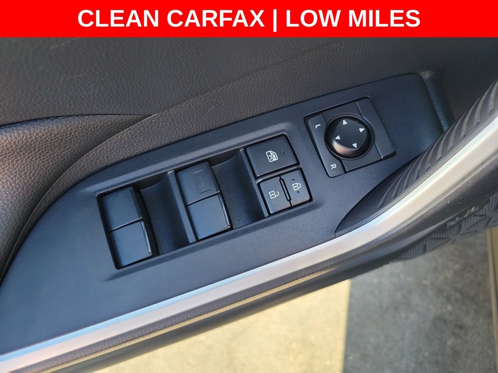 Used 2019 Toyota RAV4 LE w/ Carpet Mat Package FWD image 21