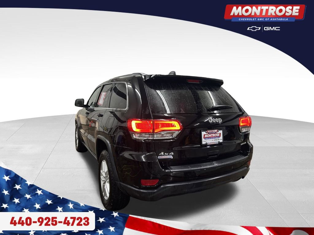 Used 2017 Jeep Grand Cherokee Laredo w/ Quick Order Package 23E AWD/4WD image 3