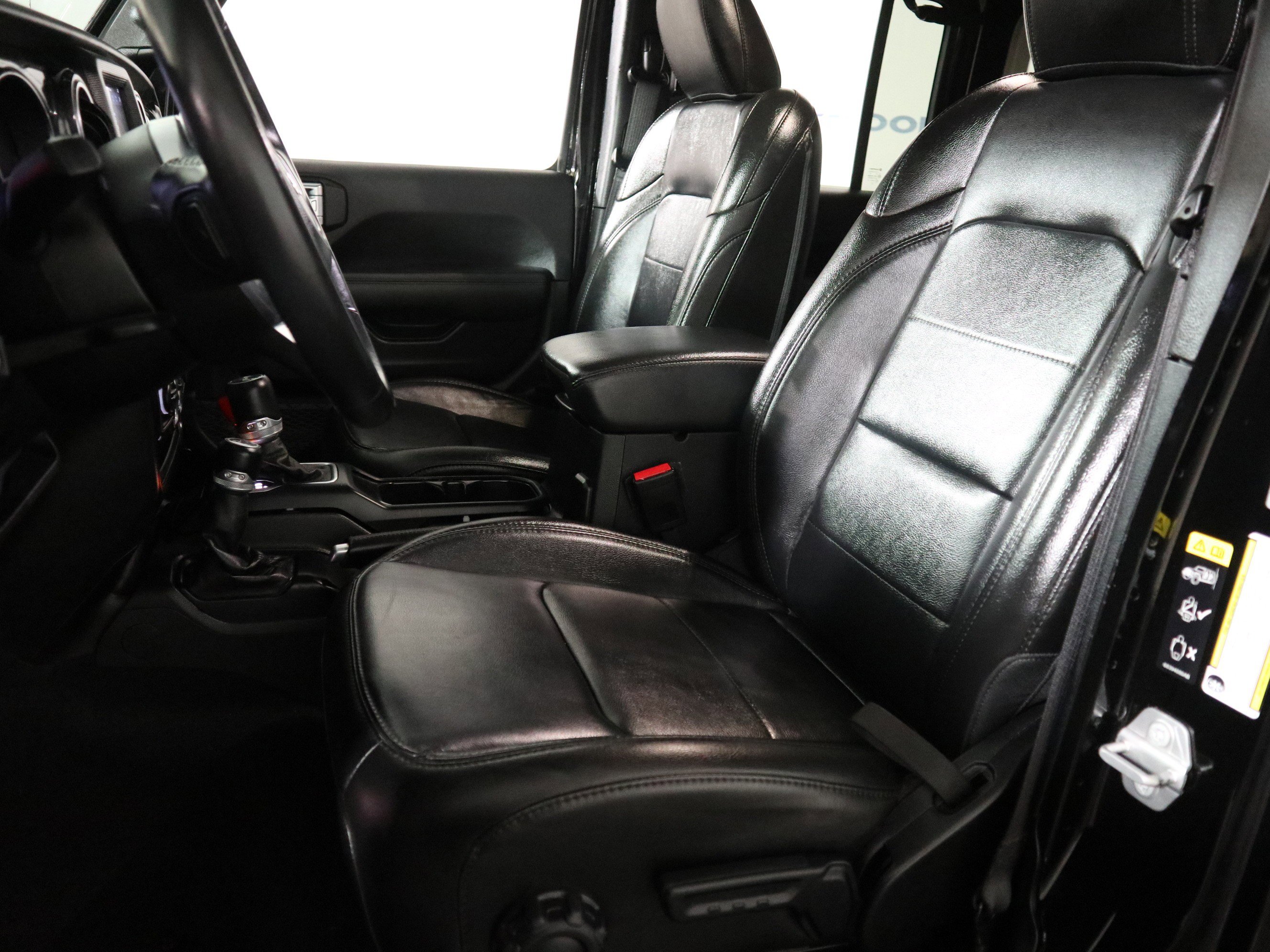 Used 2021 Jeep Wrangler Unlimited Sahara image 22