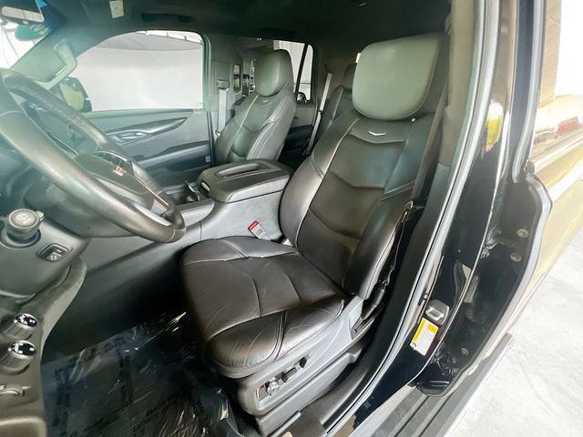Used 2018 Cadillac Escalade Platinum image 10