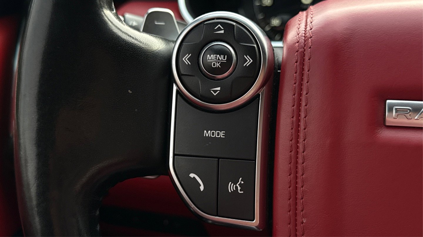 Used 2017 Land Rover Range Rover Autobiography image 32