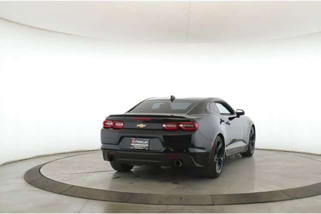 Used 2021 Chevrolet Camaro LT w/ Technology Package image 7