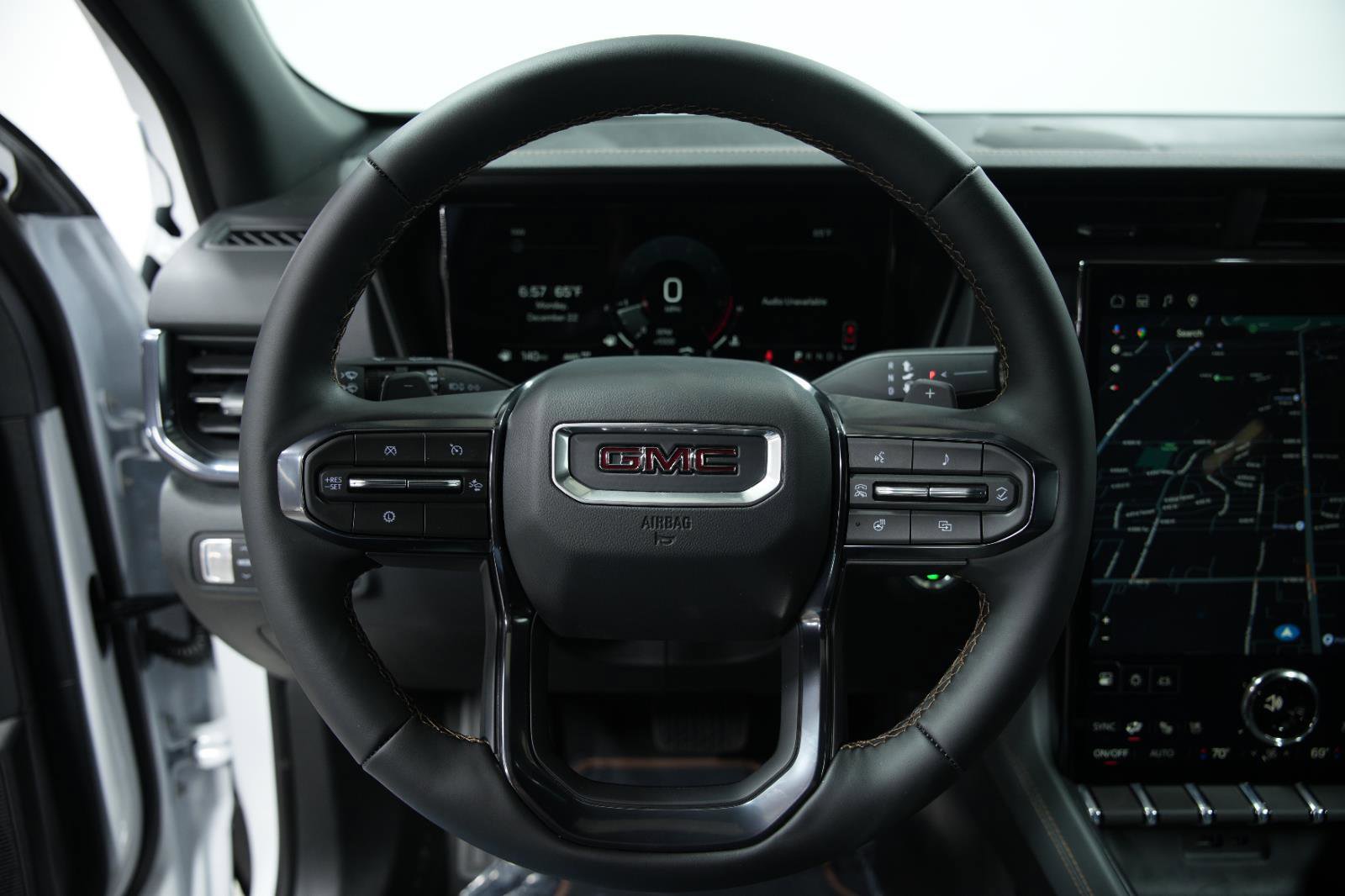 New 2026 GMC Terrain AT4 w/ Convenience Package III image 32