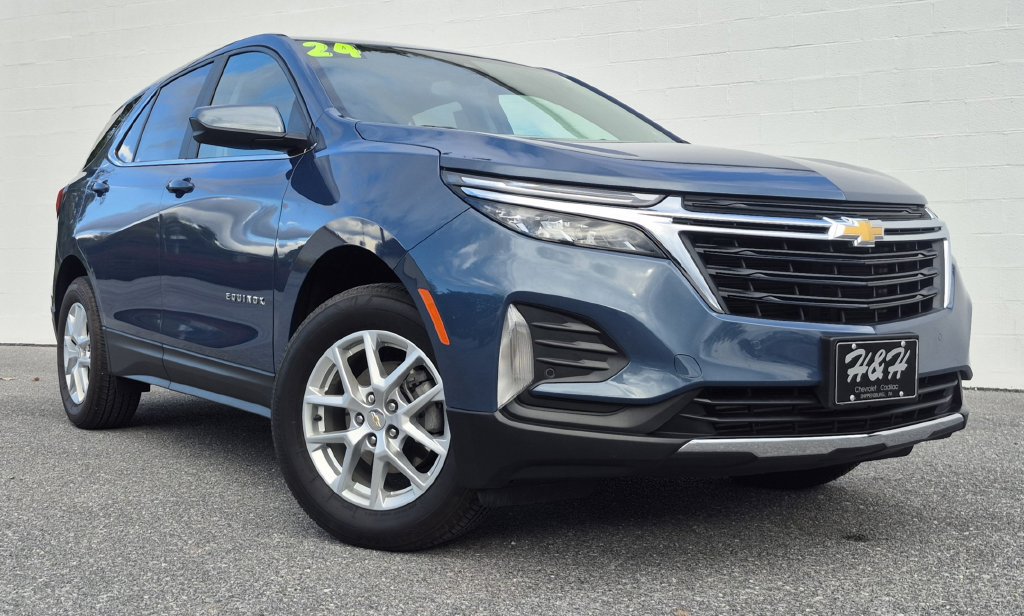 Used 2024 Chevrolet Equinox LT AWD/4WD image 2