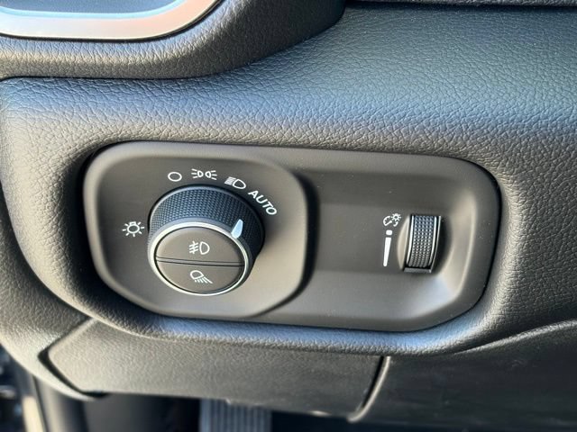 New 2026 RAM 2500 Big Horn AWD/4WD image 25