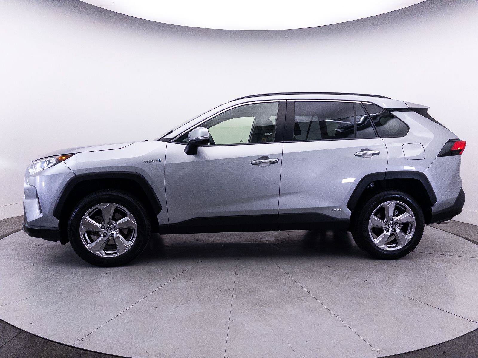 Used 2019 Toyota RAV4 Limited w/ Carpet Mat Package AWD/4WD image 44