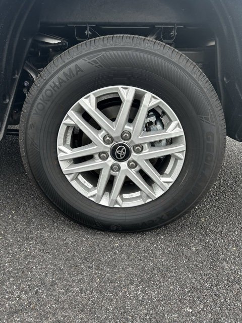 Used 2025 Toyota Tundra SR5 w/ SR5 Convenience Package image 7