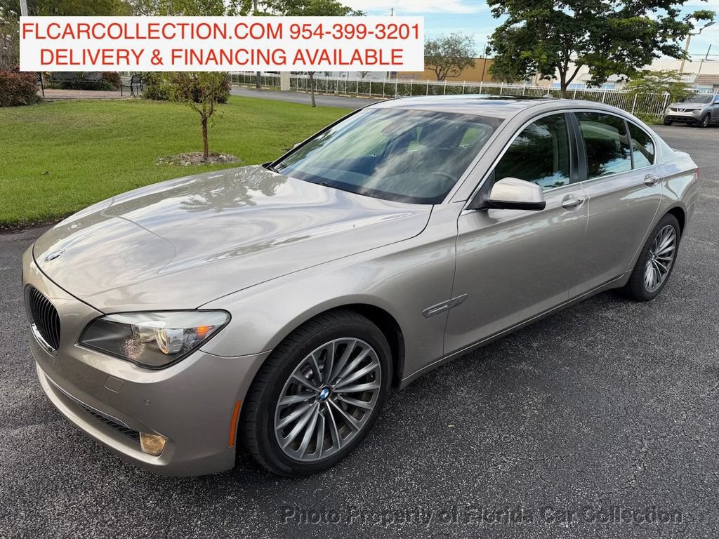Used 2011 BMW 750i RWD image 1