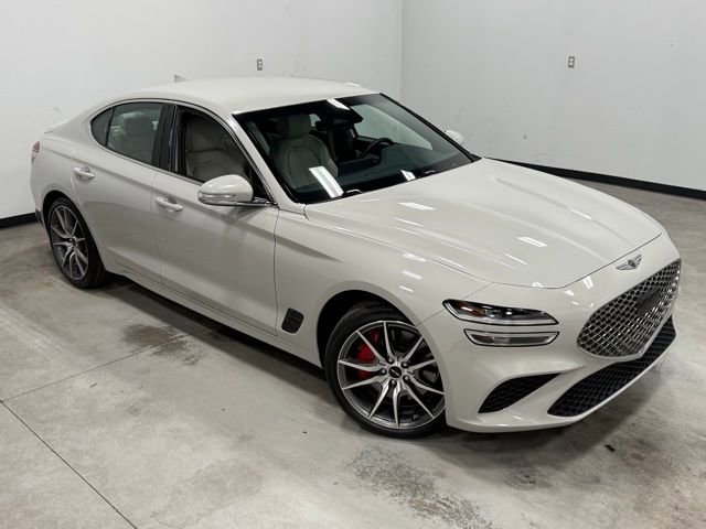 Used 2025 Genesis G70 2.5T image 37