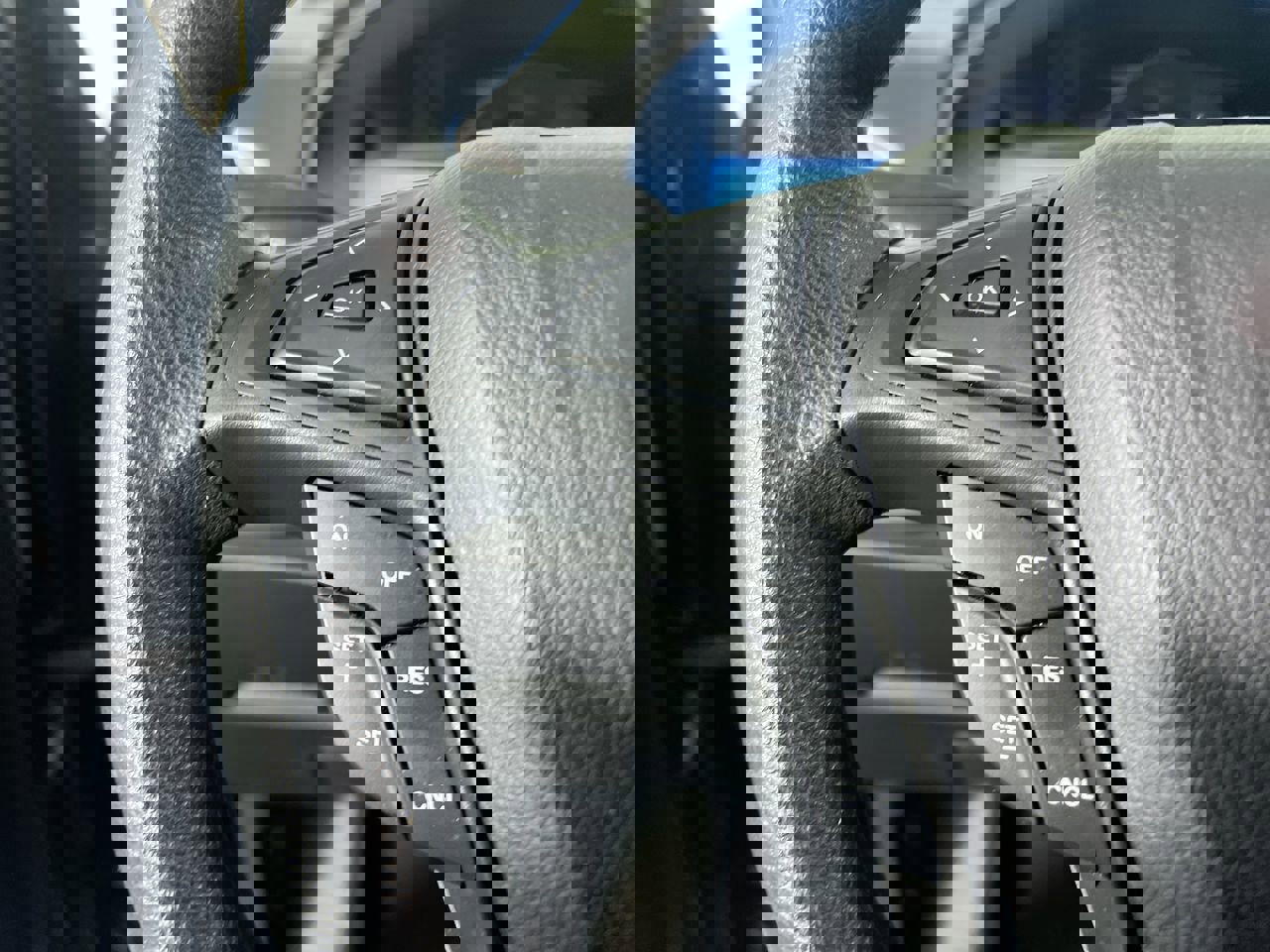 Used 2022 Ford Edge SE w/ Black Appearance Package image 17