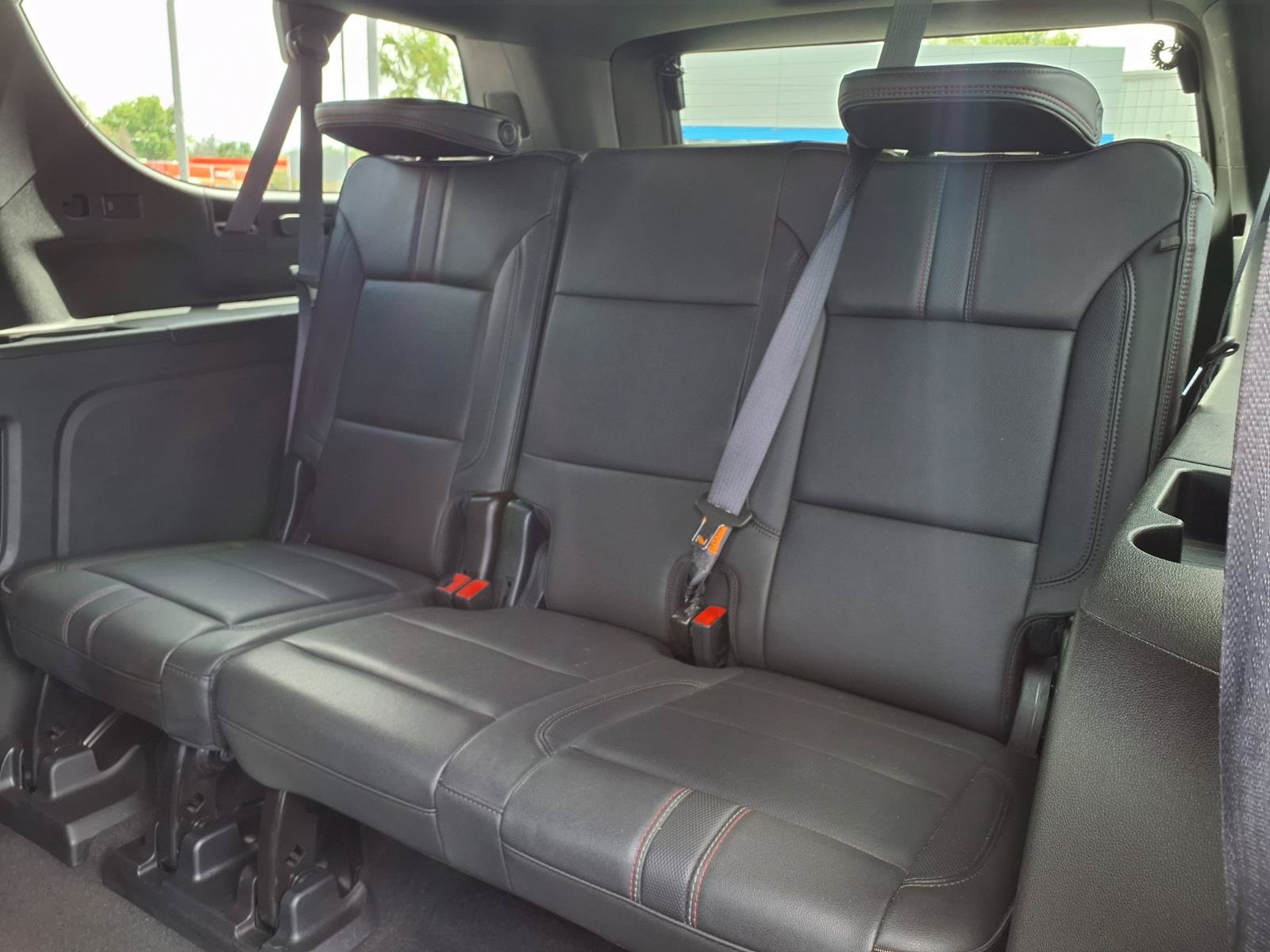 Certified 2024 Chevrolet Suburban RST w/ Luxury Package AWD/4WD image 18