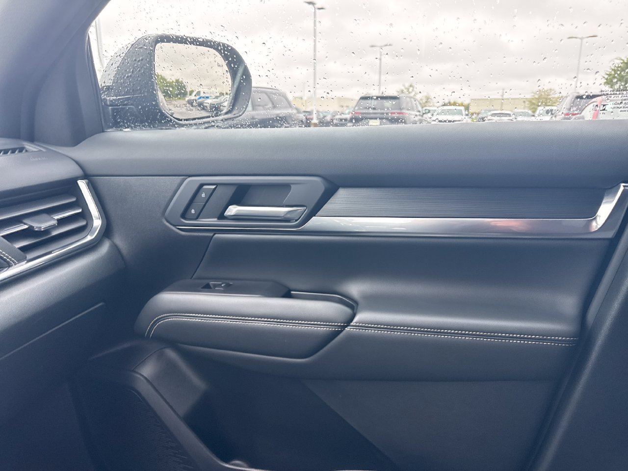 Used 2025 GMC Terrain Elevation AWD/4WD image 26