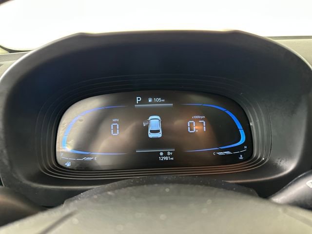 Used 2024 Hyundai Venue SEL image 17