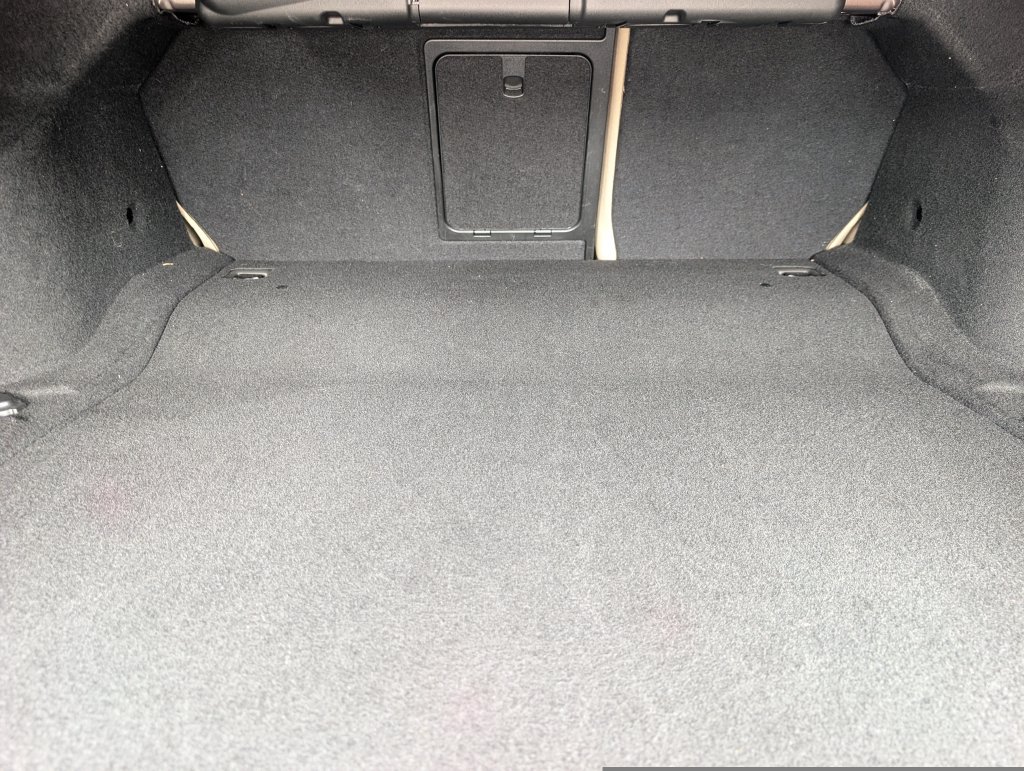 Used 2012 Mercedes-Benz E 350 4MATIC Sedan image 22