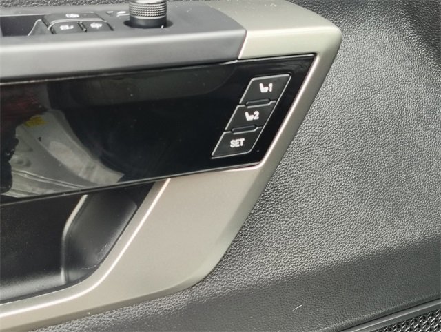 Used 2023 Toyota Sequoia Limited image 15