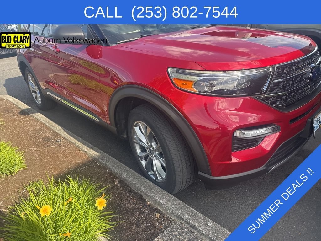 Used 2020 Ford Explorer XLT w/ Equipment Group 202A AWD/4WD image 4