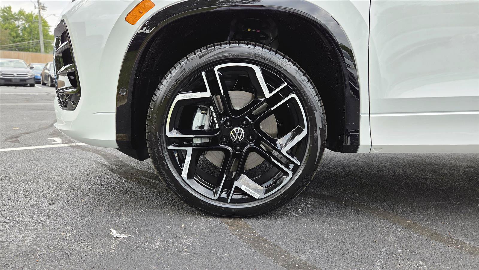 New 2026 Volkswagen Tiguan SEL R-Line AWD/4WD image 10