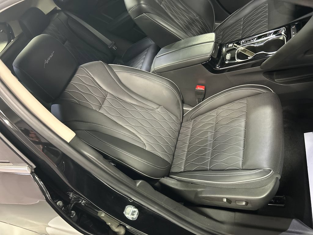 Used 2023 Buick Envision Avenir FWD image 25