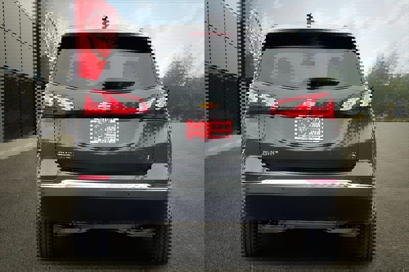 Used 2019 Chevrolet Equinox LT image 8