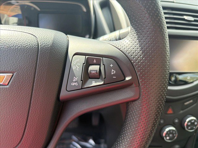 Used 2015 Chevrolet Trax LS FWD image 17