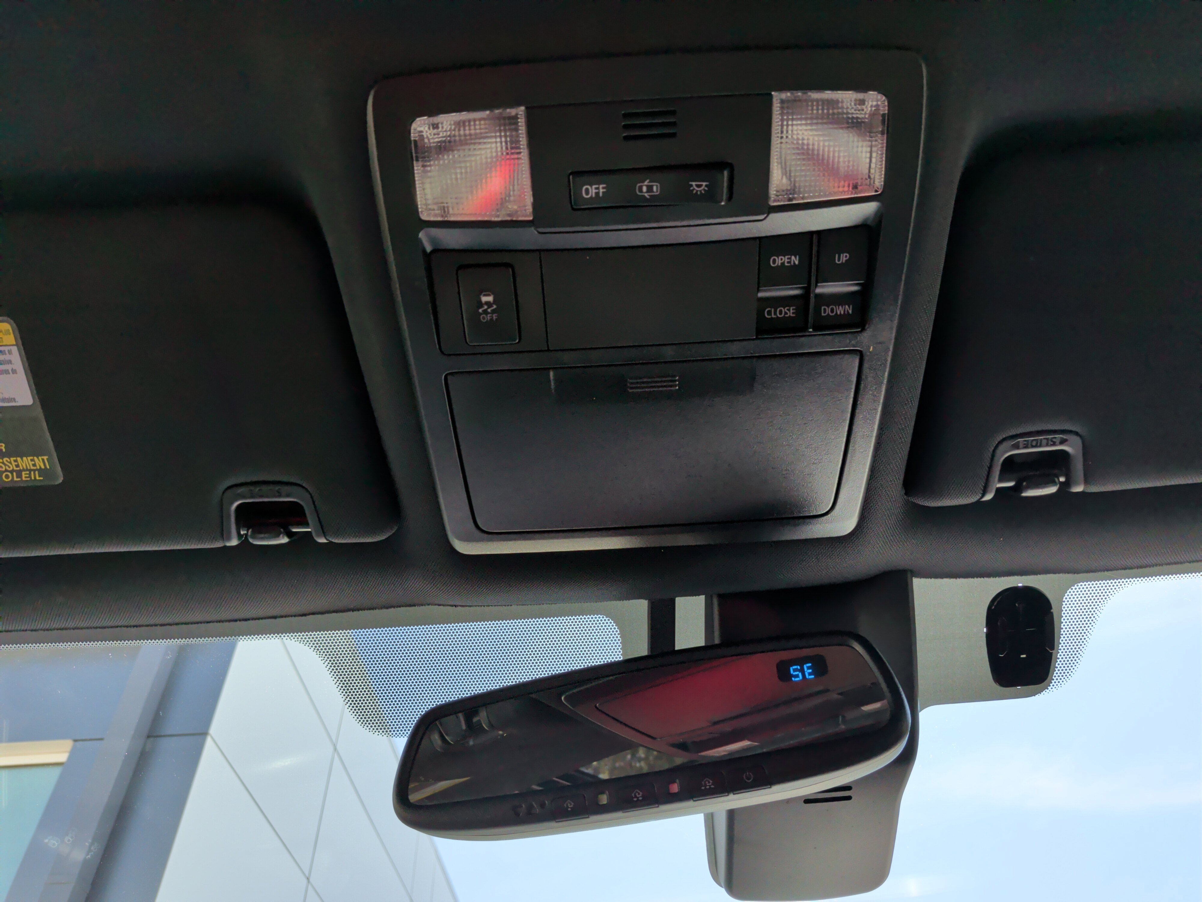 Used 2018 Toyota Tacoma Limited image 27