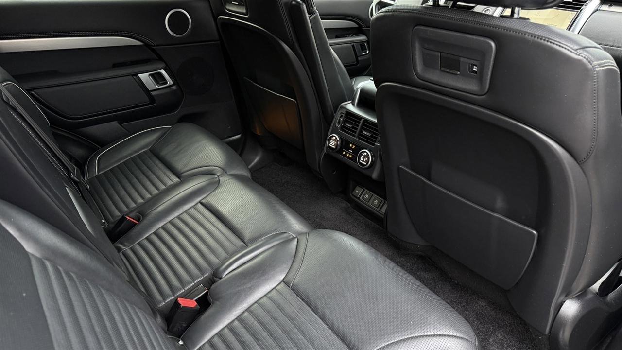 Used 2023 Land Rover Discovery S R-Dynamic AWD/4WD image 41