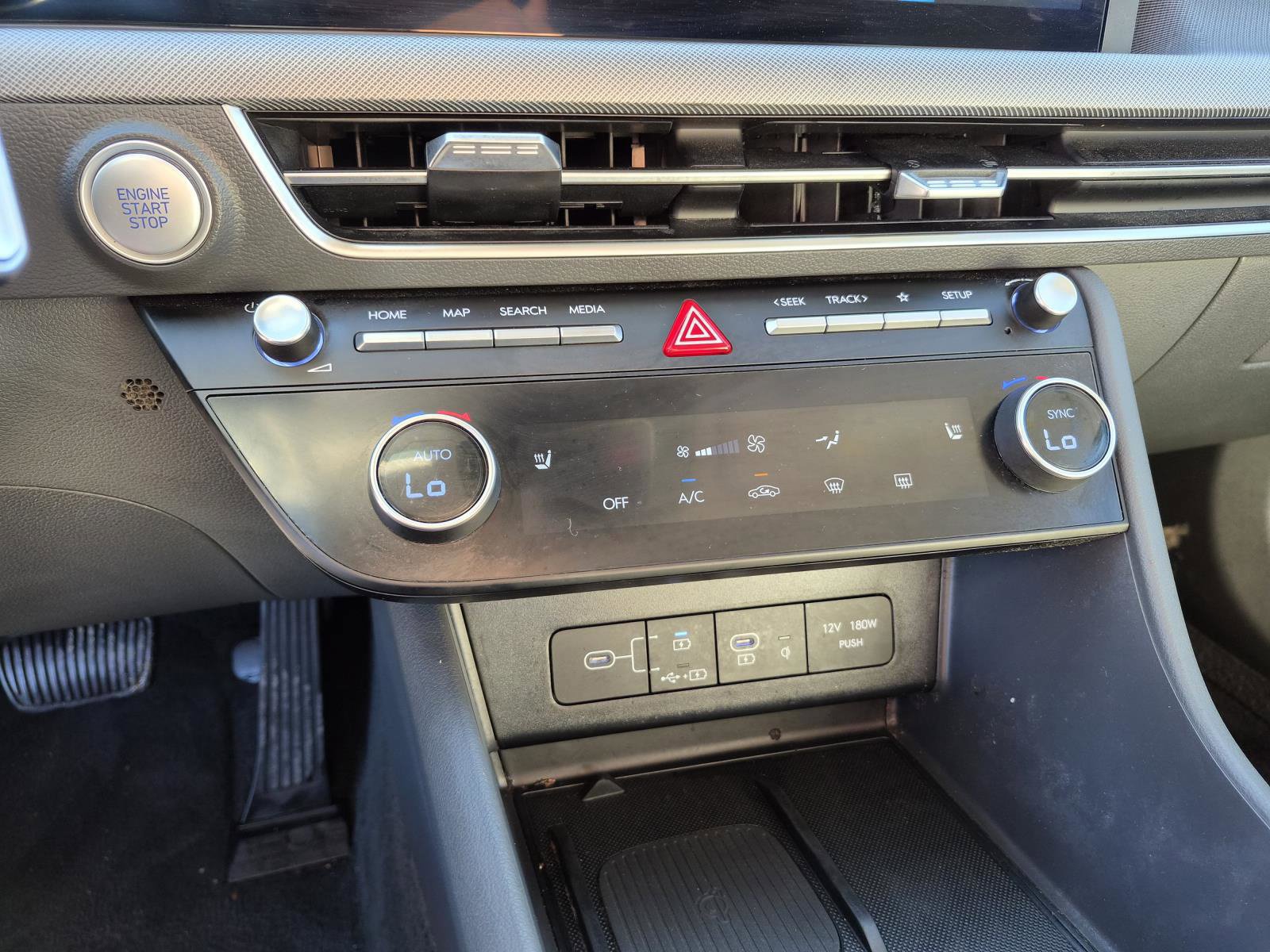 Used 2026 Hyundai Sonata SEL FWD image 21