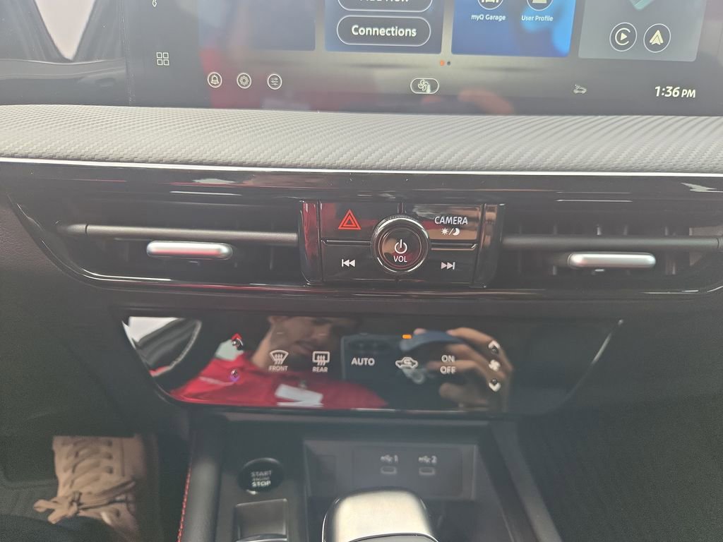New 2026 Nissan Kicks SR FWD image 19