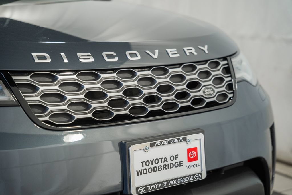 Used 2024 Land Rover Discovery S AWD/4WD image 11