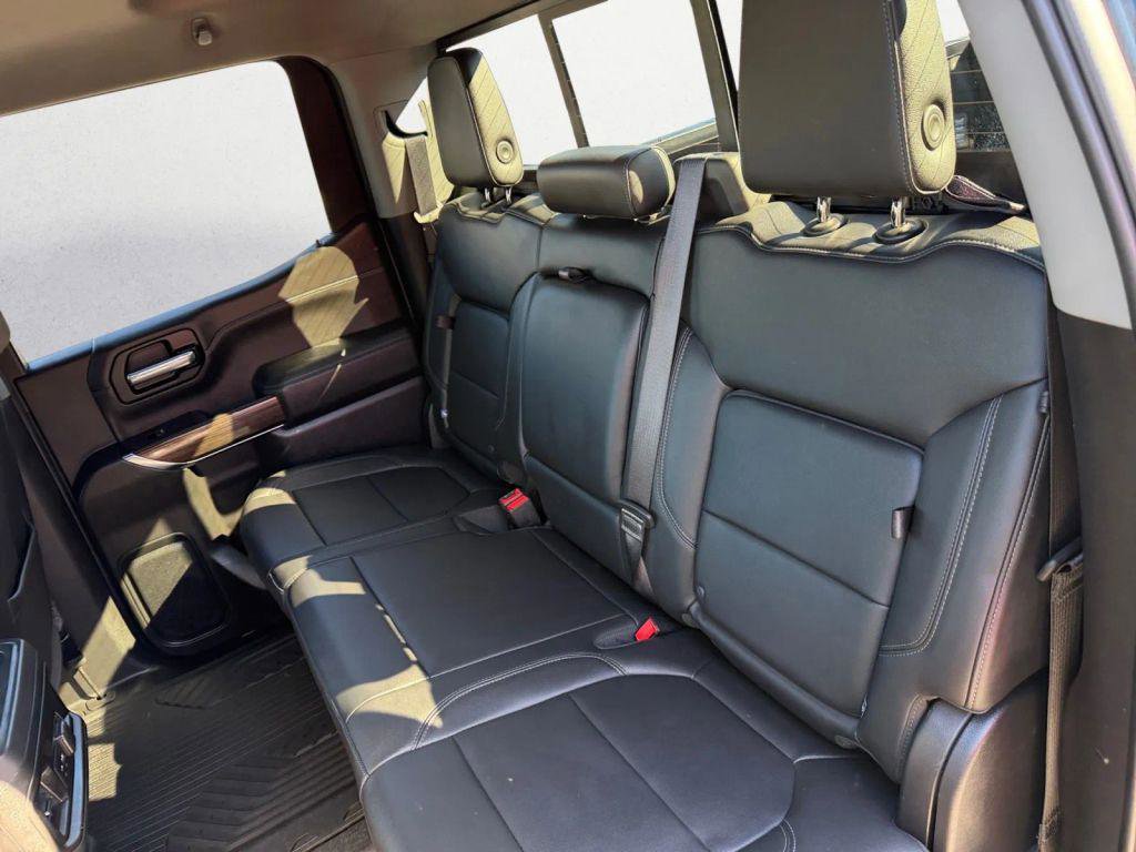 Used 2020 Chevrolet Silverado 1500 LT Trail Boss w/ Midnight Edition image 34