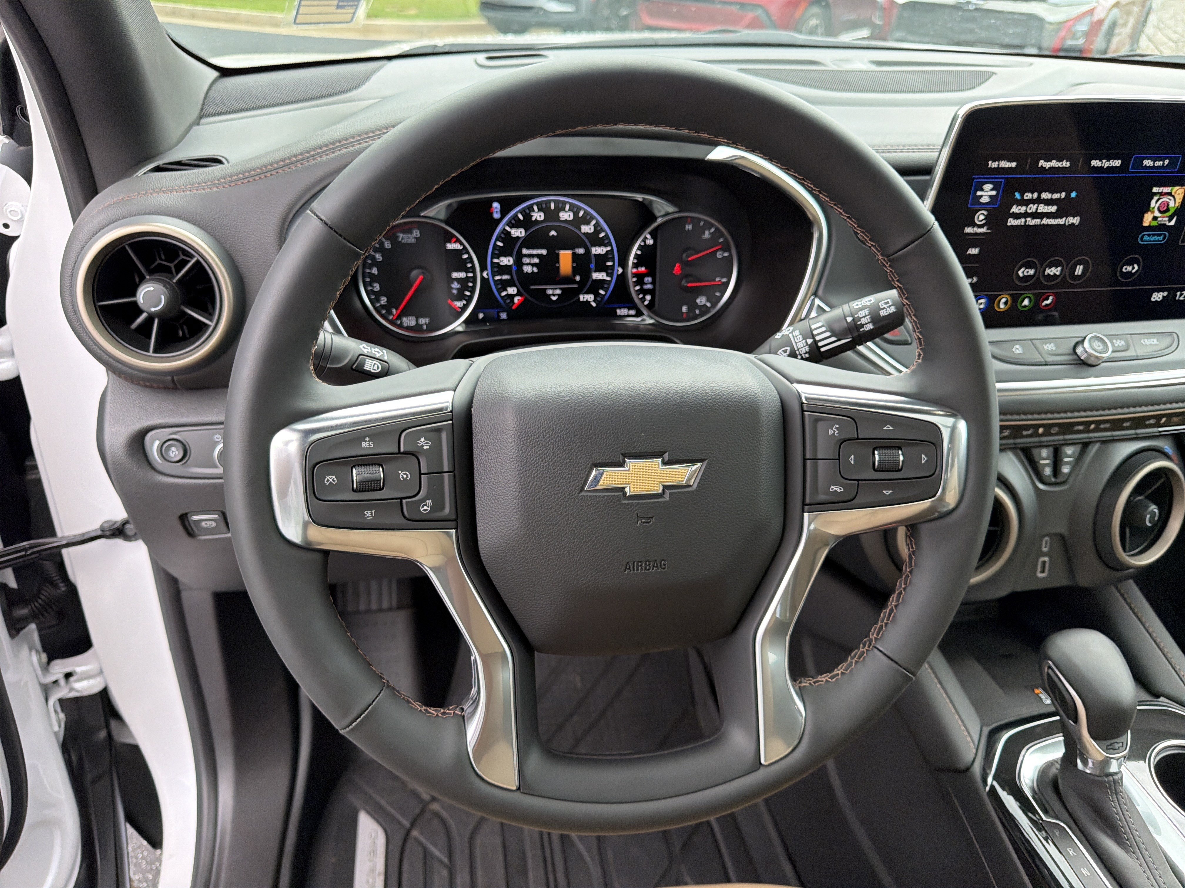 Used 2025 Chevrolet Blazer Premier w/ Driver Confidence II Package FWD image 24