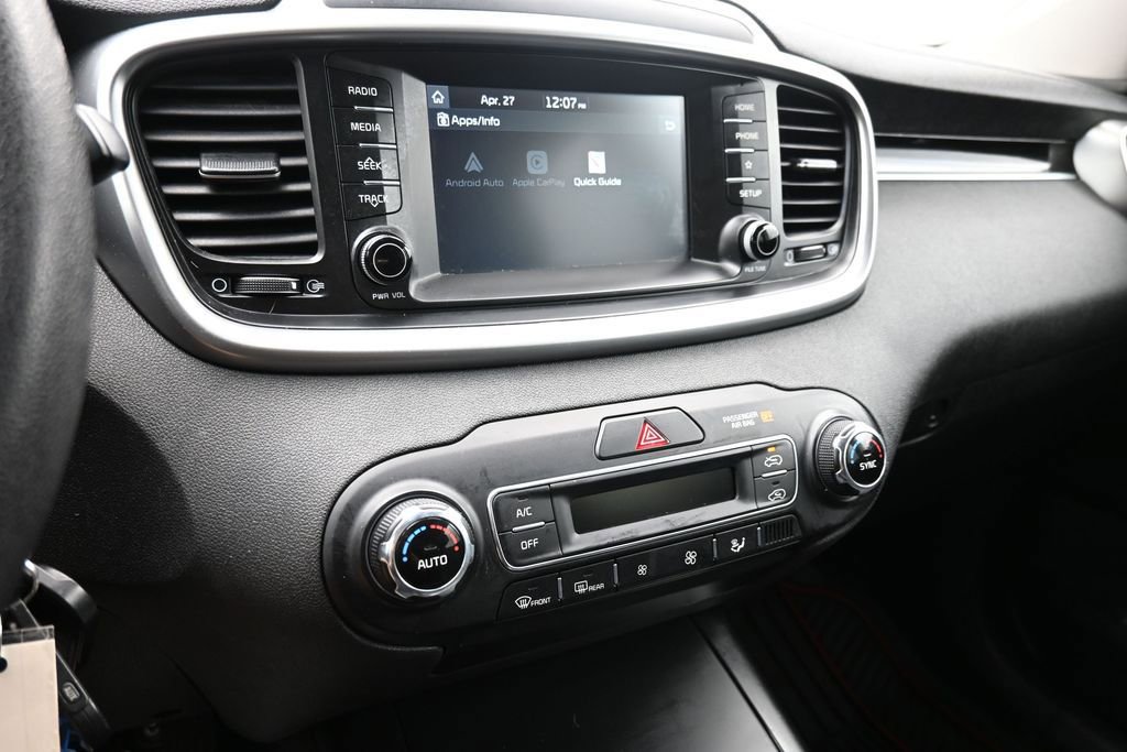 Used 2019 Kia Sorento FWD V6 image 25