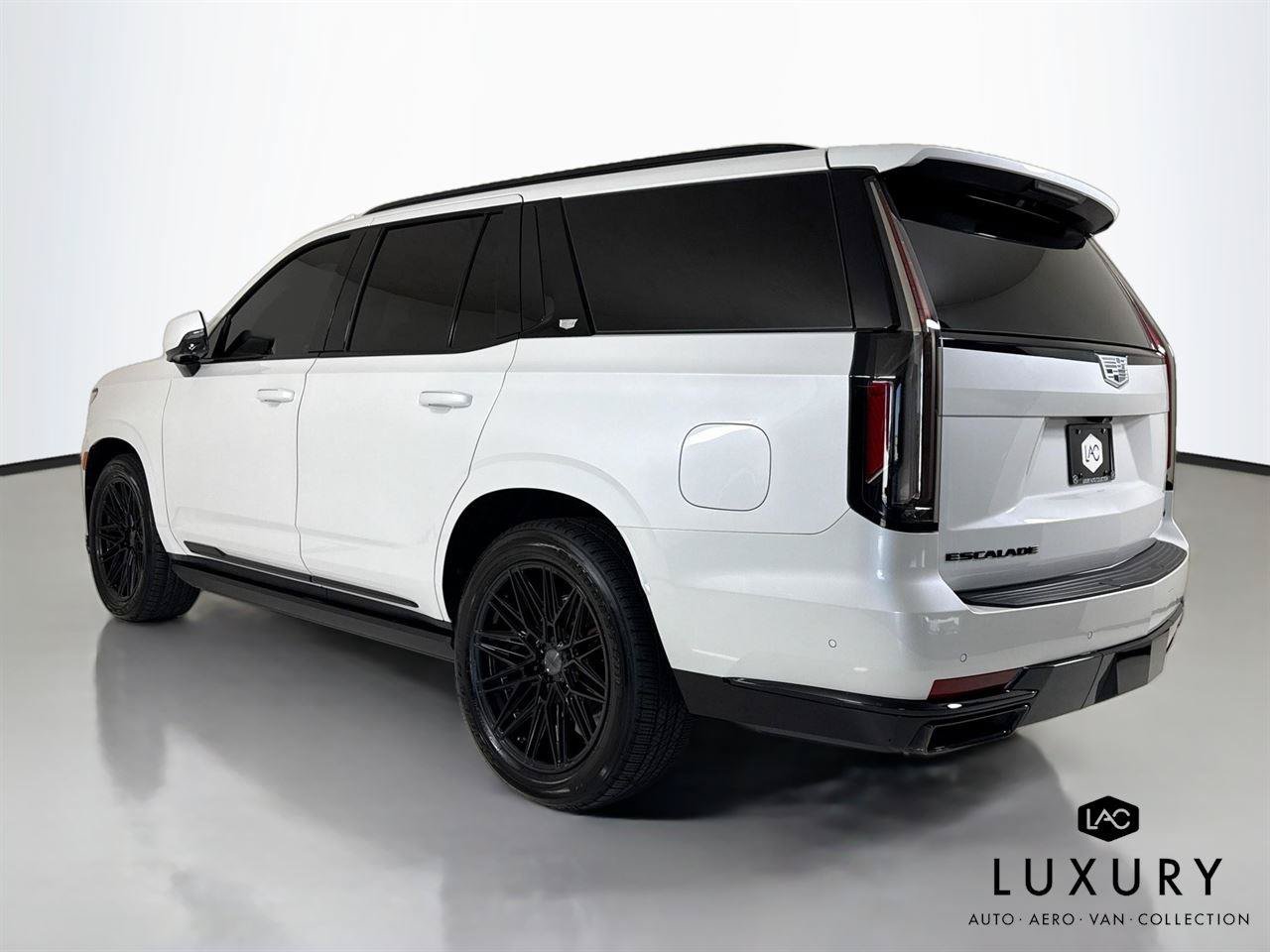 Used 2023 Cadillac Escalade Sport Platinum AWD/4WD image 8