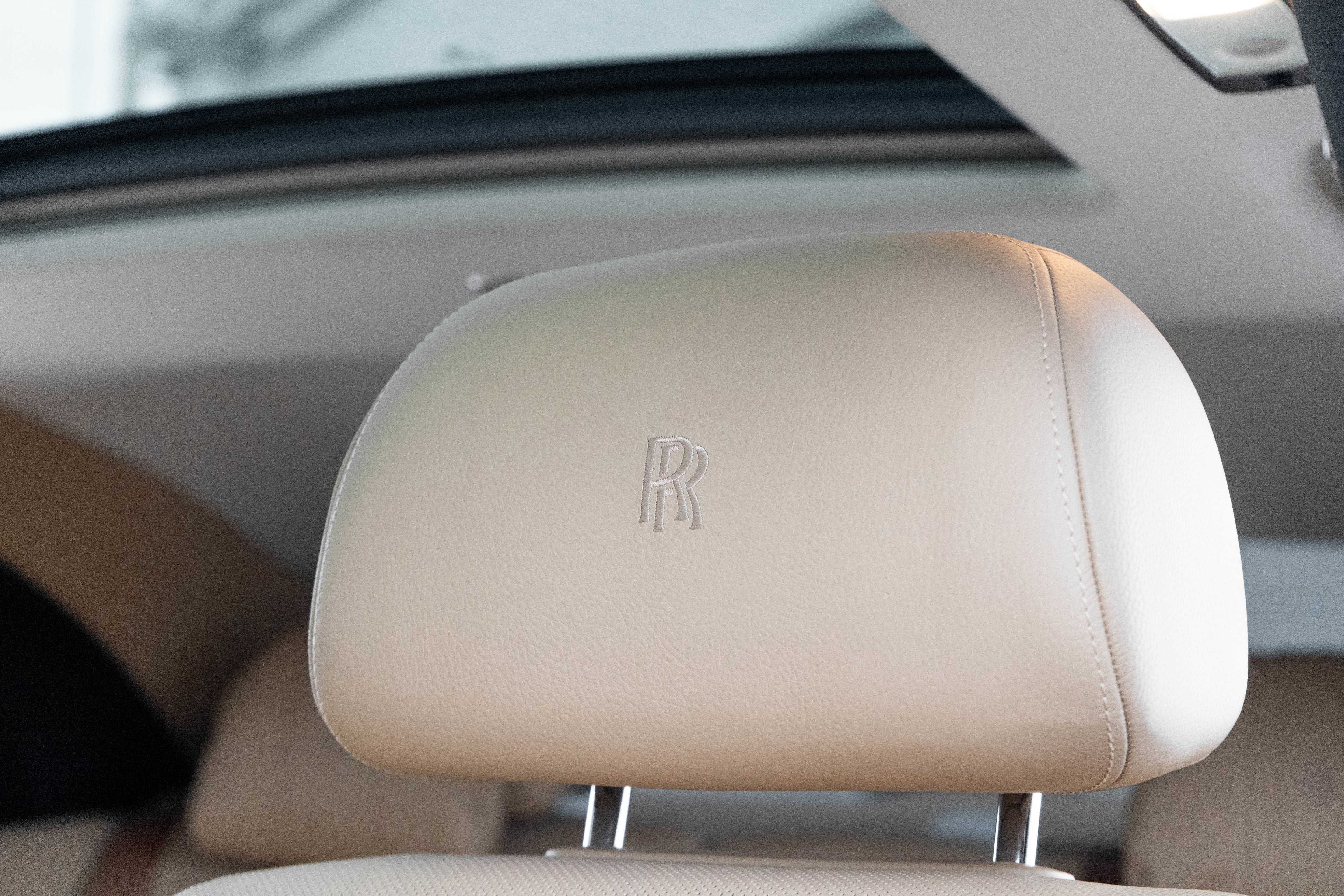 Used 2017 Rolls-Royce Ghost image 25
