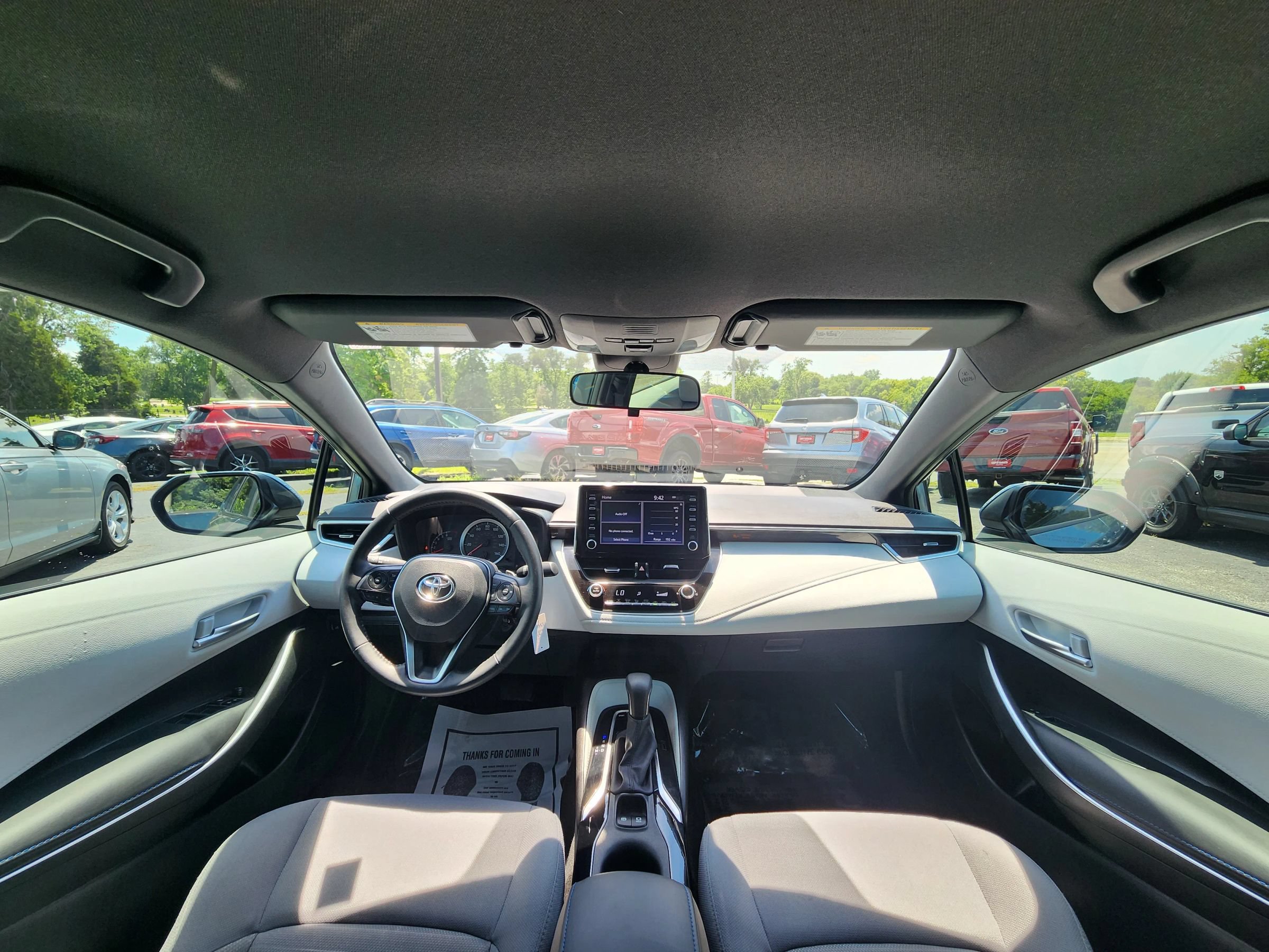 Used 2020 Toyota Corolla SE w/ Body Protection Package FWD image 9