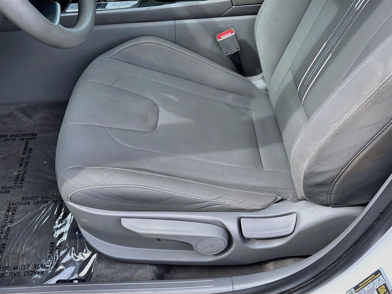 Used 2023 Hyundai Elantra Blue FWD image 19