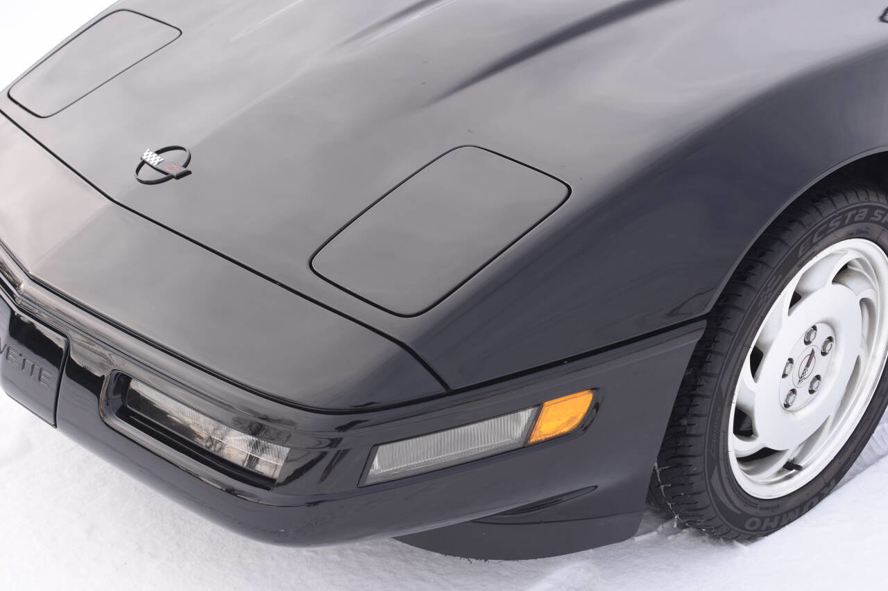 Used 1994 Chevrolet Corvette Convertible image 23