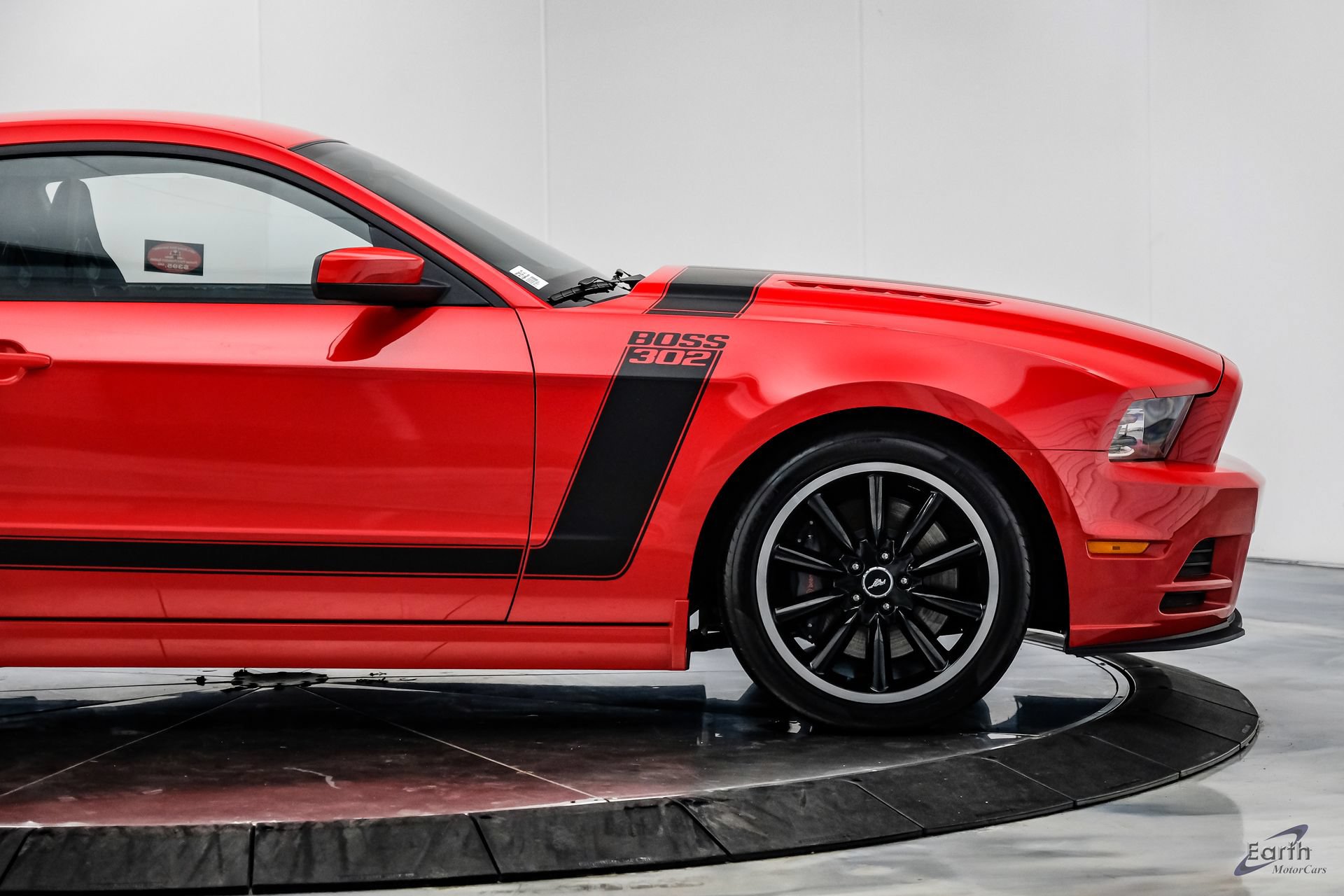 Used 2013 Ford Mustang Boss 302 w/ Boss 302 Accessory Pkg RWD image 21